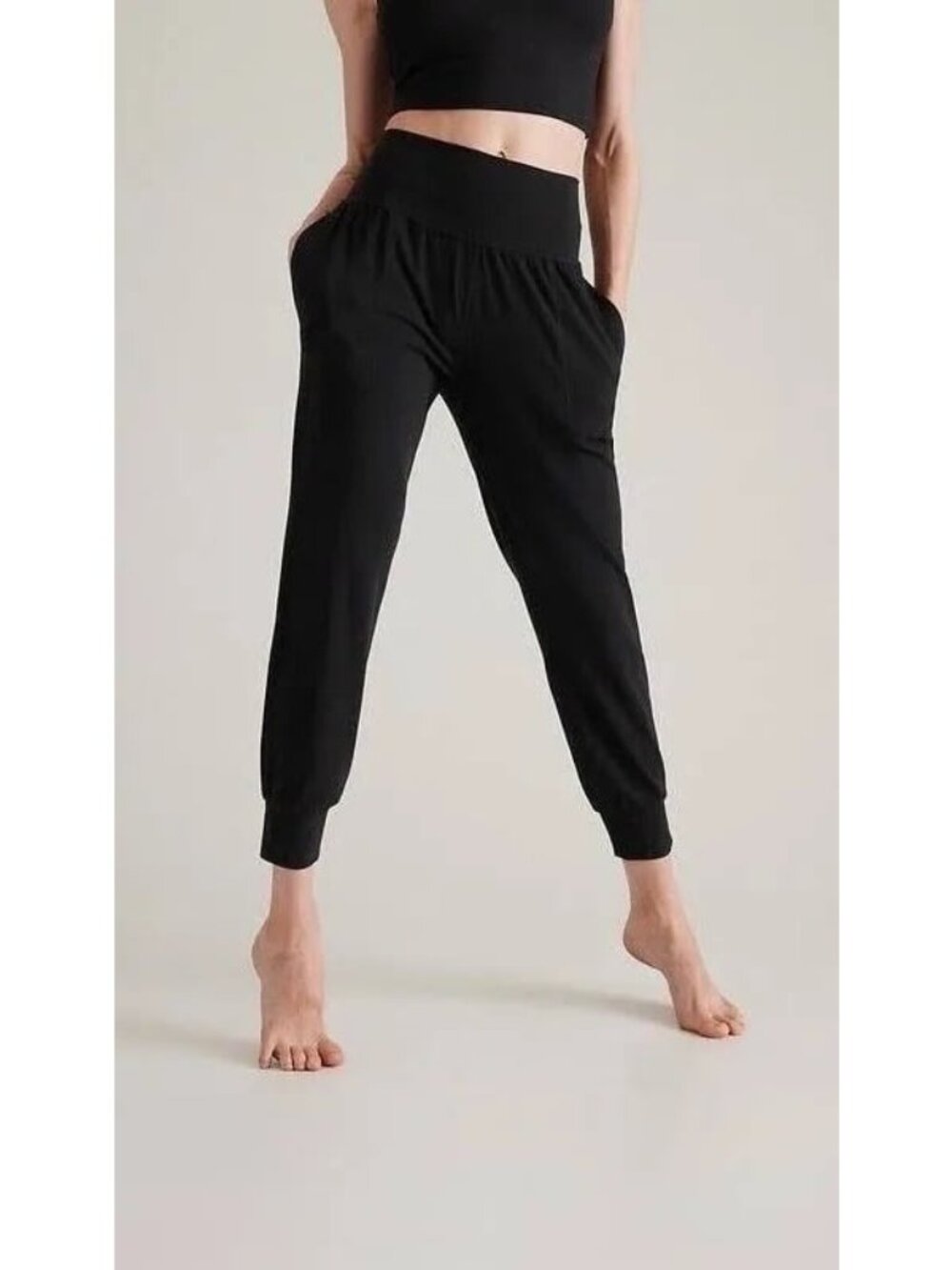 Athleta Salutation Jogger in Powervita Size Small Tall Black Yoga Lounge Pants